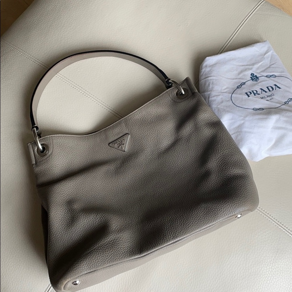 Prada bag - Picture 8 of 9